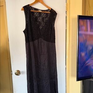 Elegant Black Lace Women's Robe